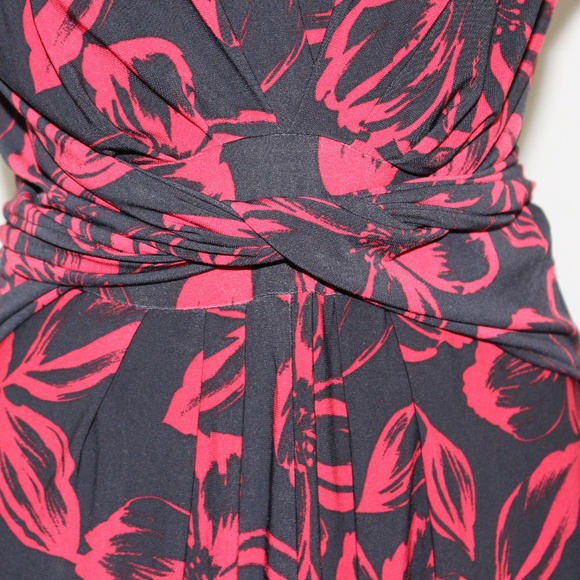 Norma Kamali, Faux Wrap Floral Jersey Dress - Picture 5 of 9